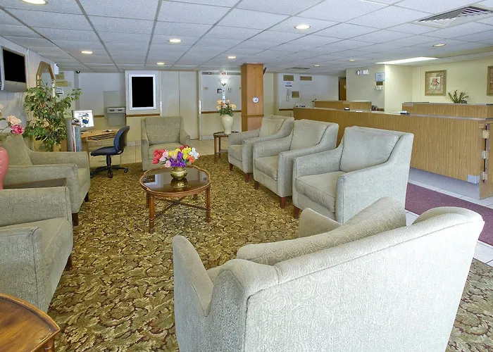 Hotel Broadview Inn Suites 2*