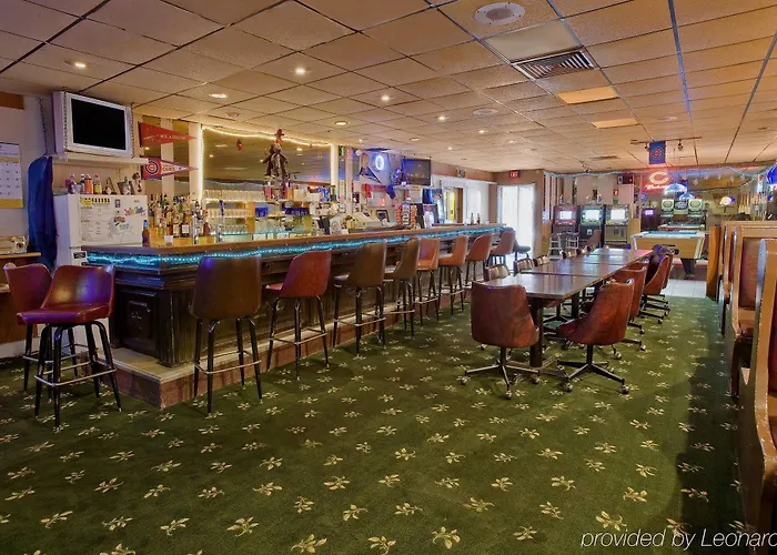 Hotel Broadview Inn Suites